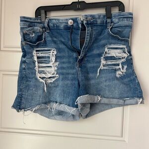 American Eagle size 16 distressed denim shorts